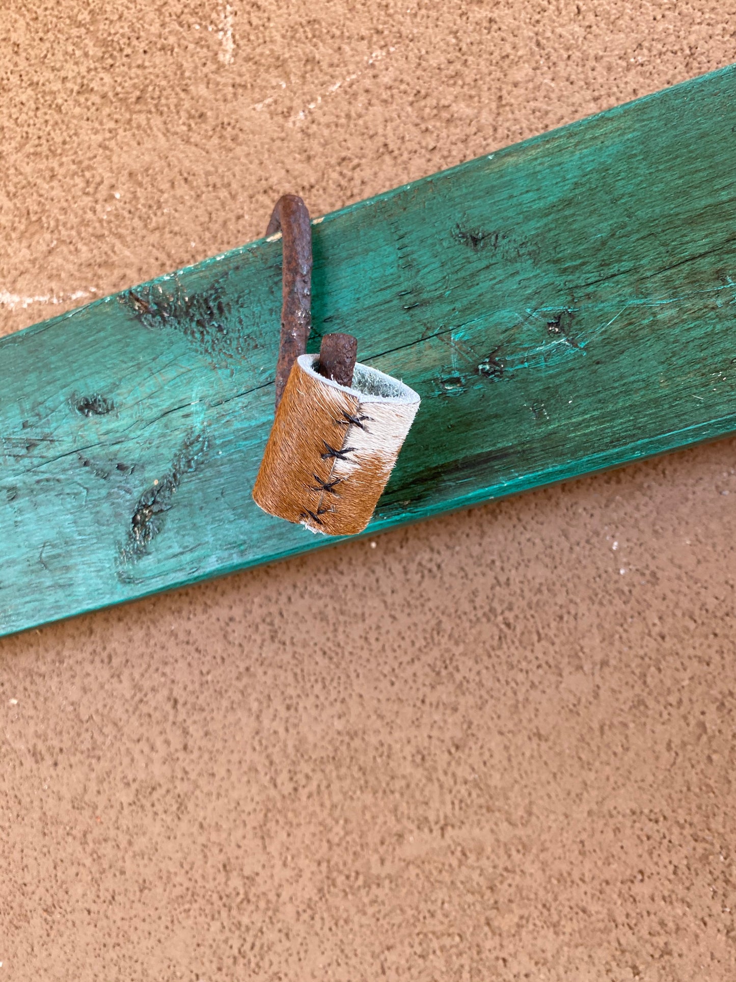 Cowhide Wildrag Slides