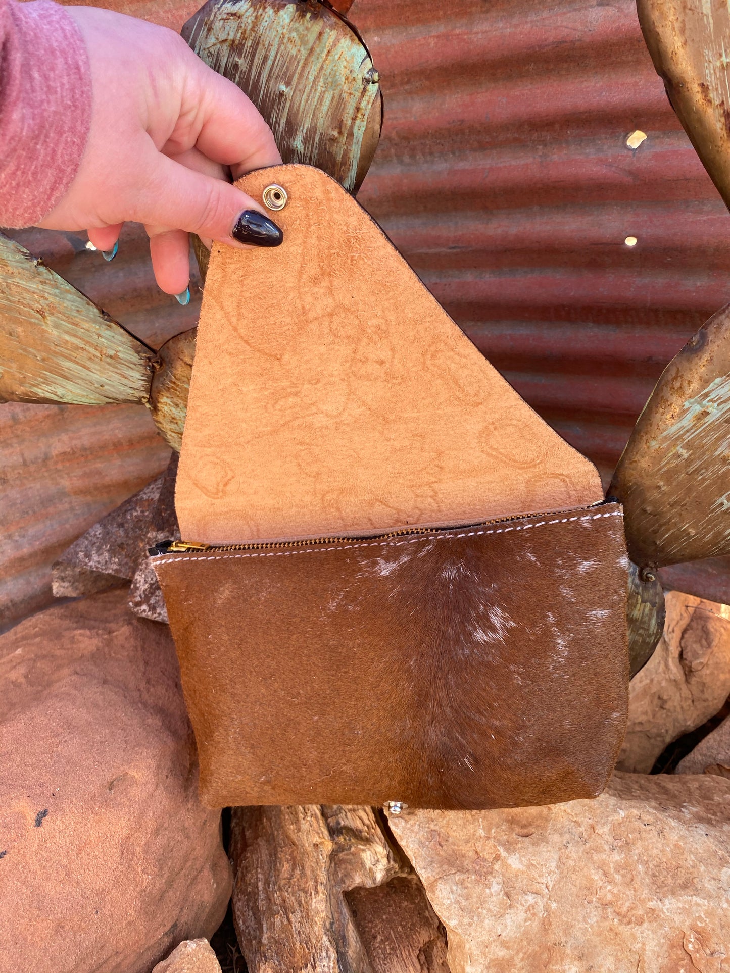 Cowhide Wipe Cover with Momma Cow and Calf Tooled Flap