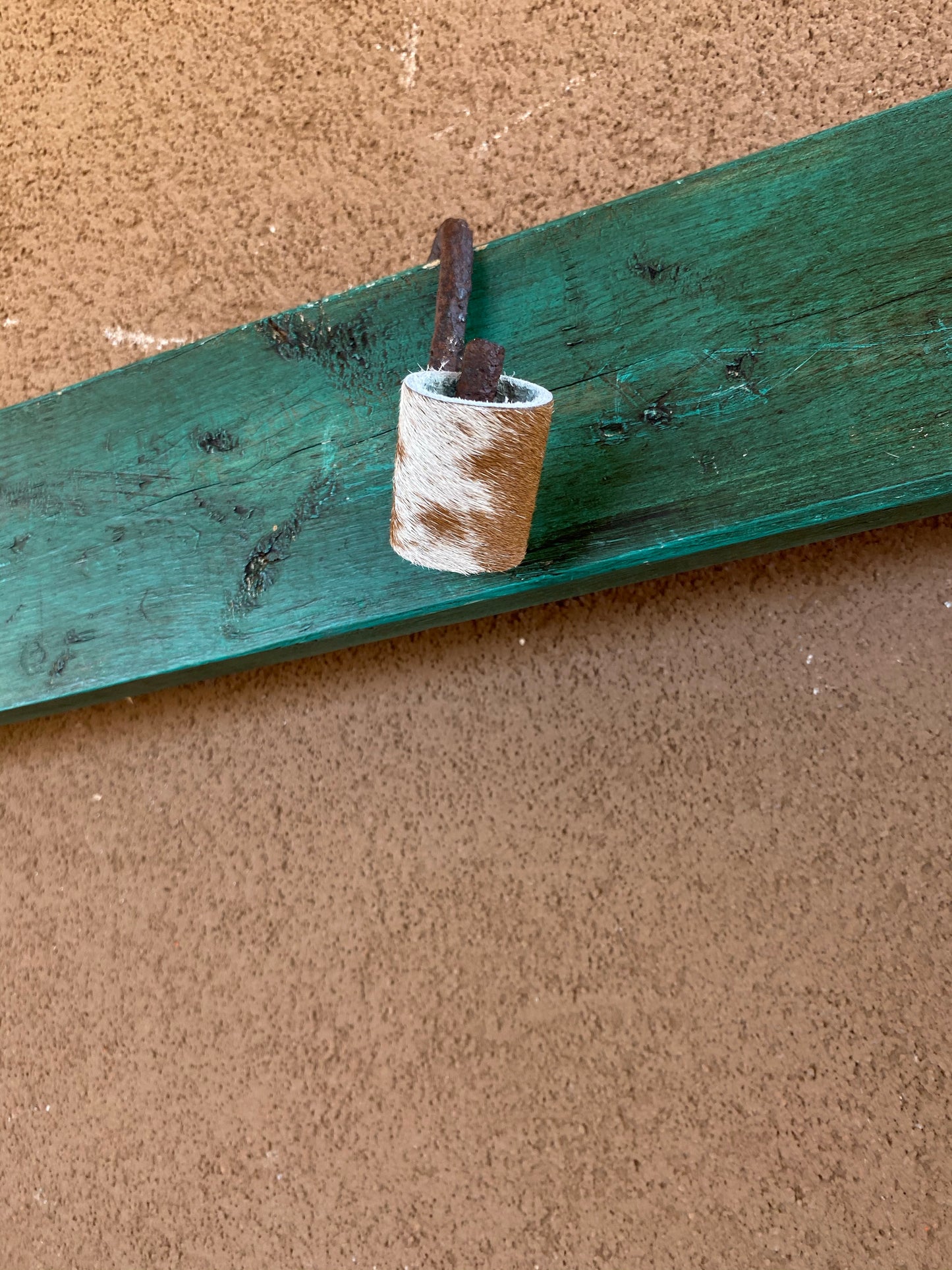 Cowhide Wildrag Slides